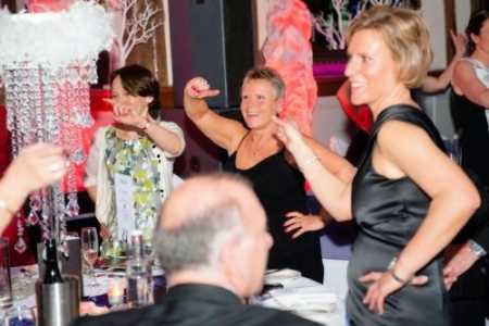 Magic OZ the fun Corporate Magician Sussex